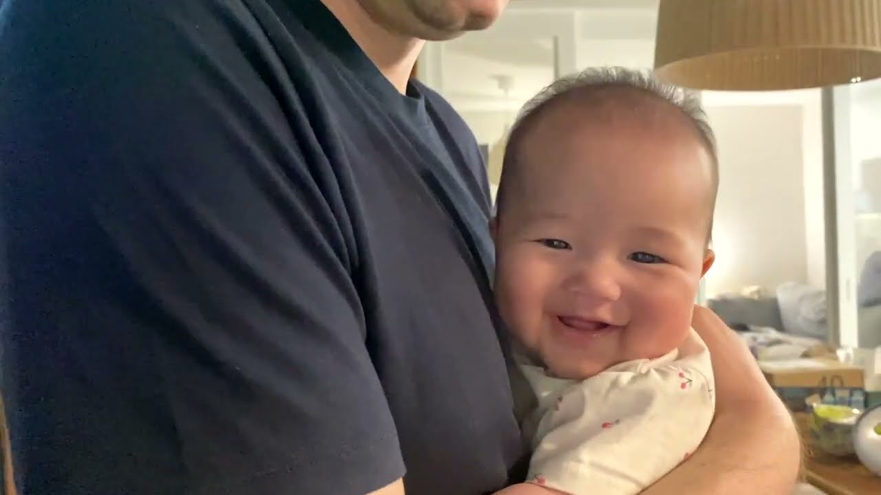 네덜란드에 계신 할아버지께서 선물을 보내주셨어요! (밀린 봄 일상)   | 진돗개와 아기 vlog