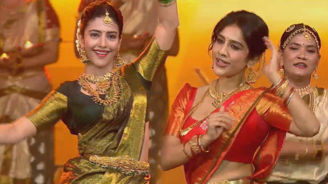 Nabha Natesh & Daksha Nagarkar Rock the Stage With “Namo Re” @ Gaddar Awards