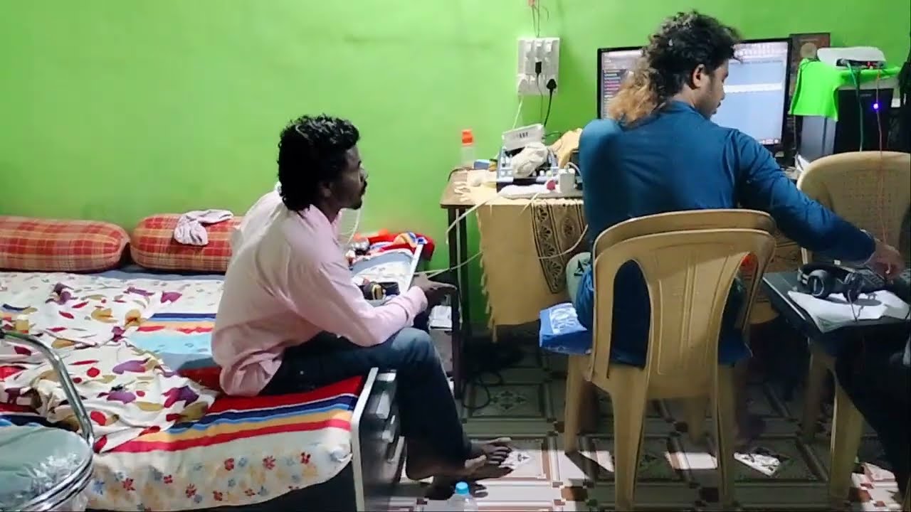 ghav karisan gayi mana Dil var song recording time Bablu tadvi studio.Ahirani song . khandeshi son
