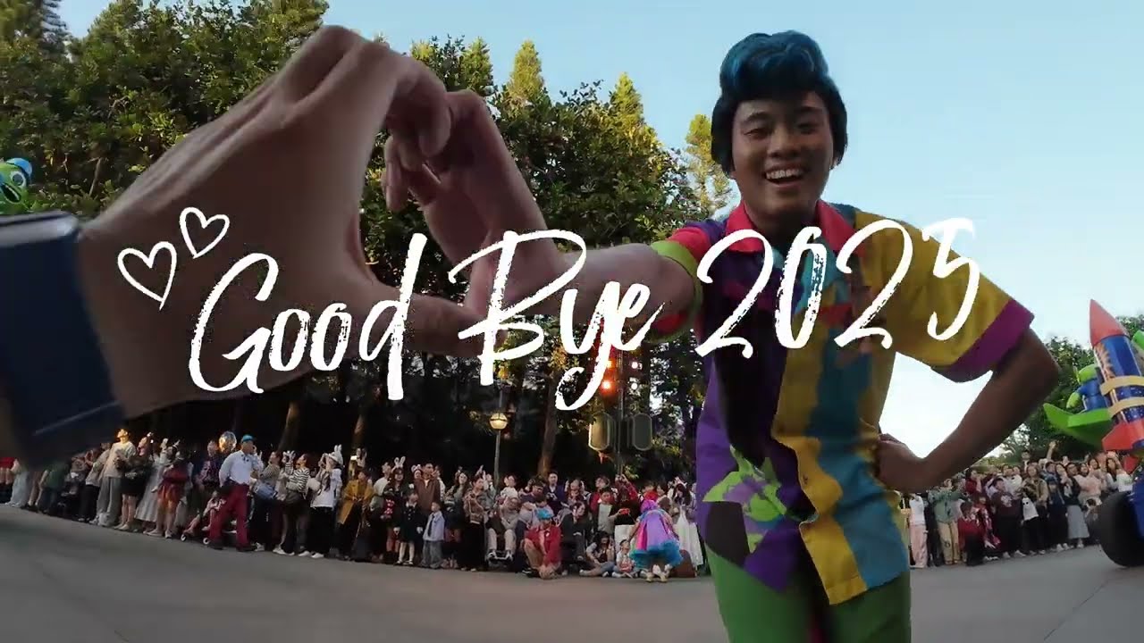 Friendtastic! Parade in Hong Kong Disneyland