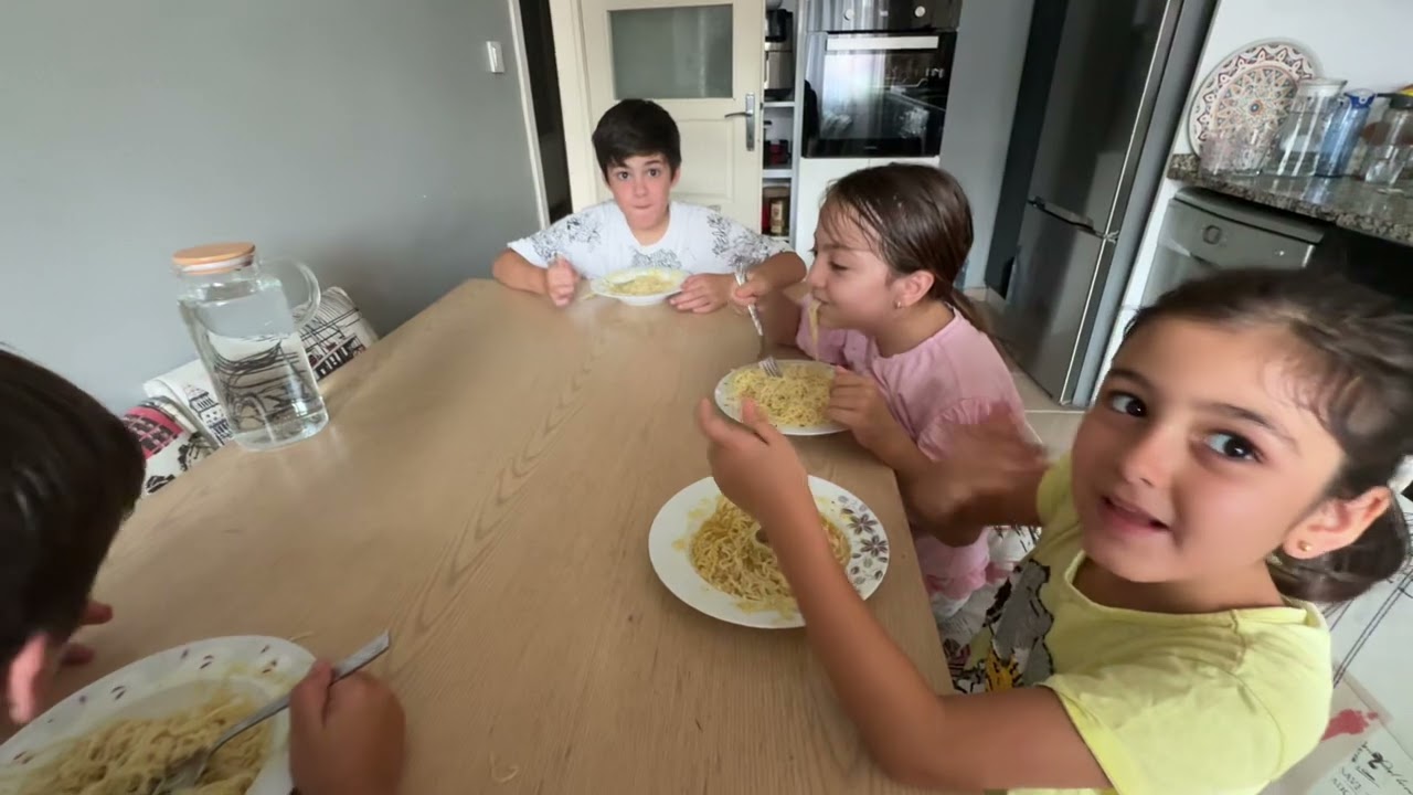 Dudomi Yeme Yarışması Part 2 🍝 | Önce bitiren Kazanır 🏆