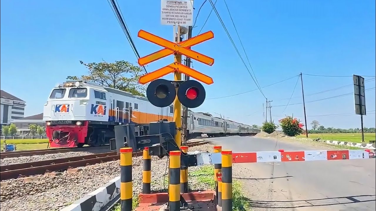 Perlintasan Kereta Api JPL 157 Gandulan, Kab. Pemalang Jawa Tengah
