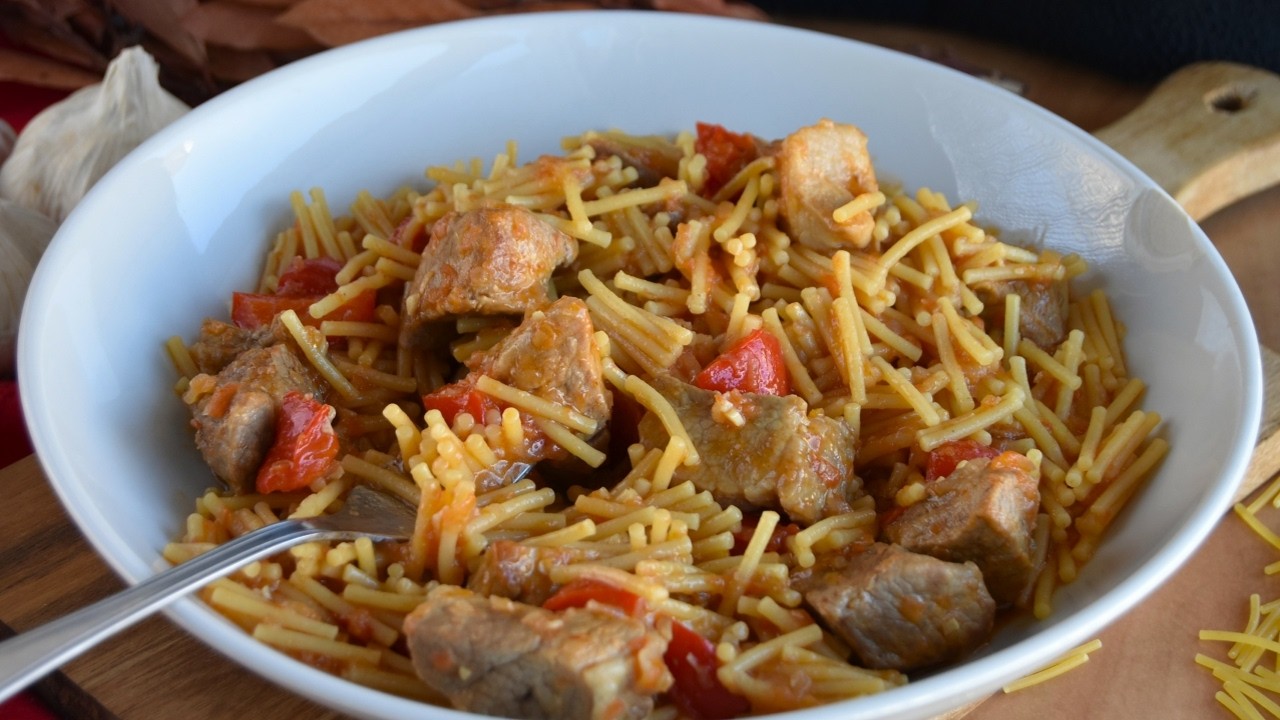 👌 La Mejor Cazuela de Fideos con Magro de Cerdo 😍 Receta Casera Fácil