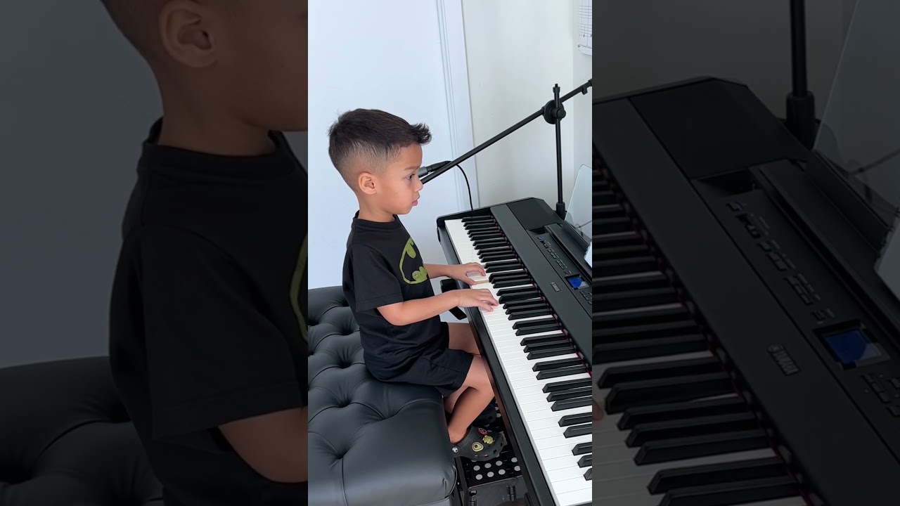 4 Year Old Plays New World Symphony by Anton&iacute;n Dvorak on the Piano 🎹 Jelijah Diaz #piano #pianist