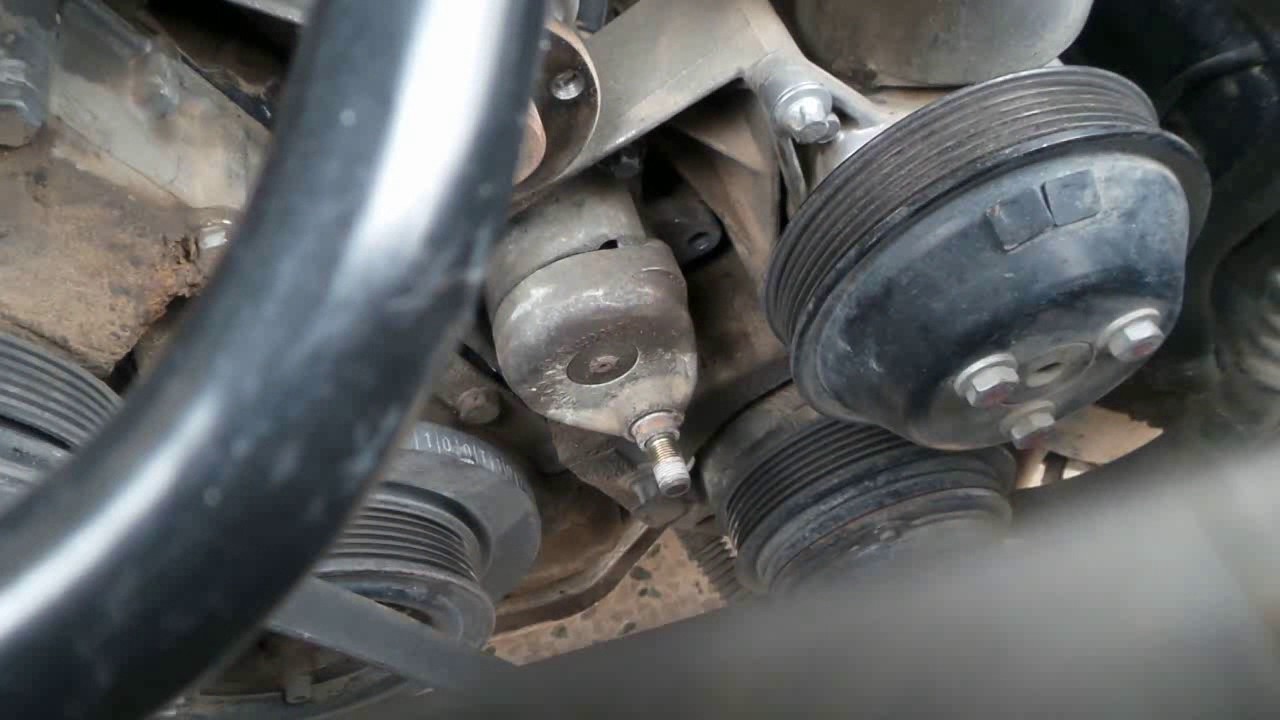 Benz W140 S320 1998 Belt Tensioner Replacement
