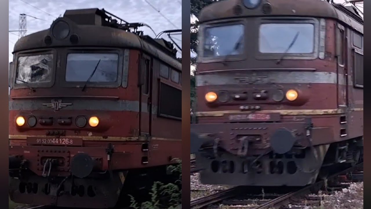 Два вечерни влака на гара Борово. 