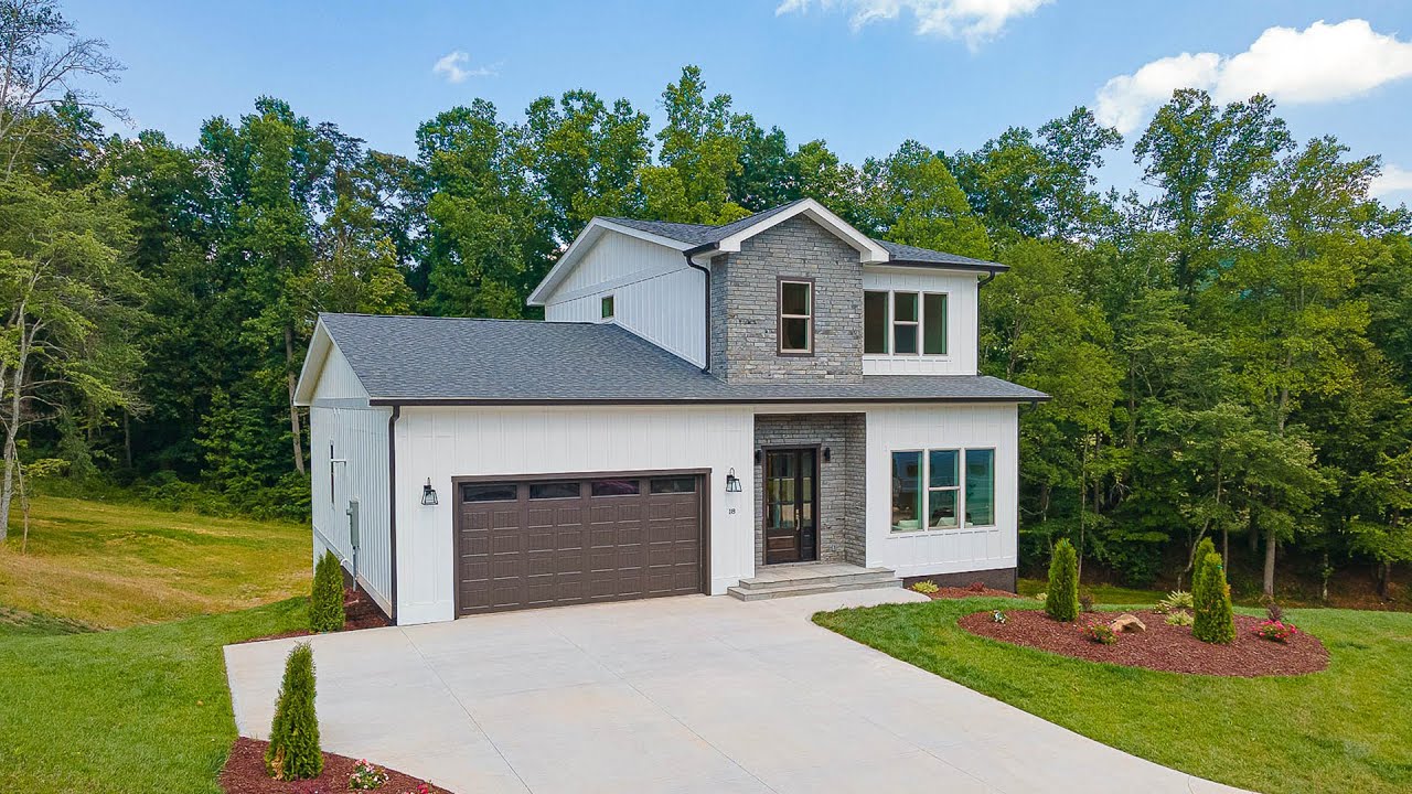18 Sagewood Drive, Candler, NC 28715