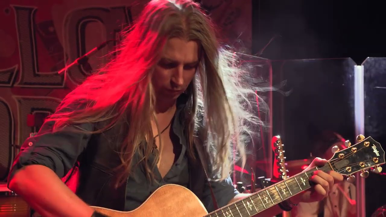 Yellow Horse - Mary Jane's Last Dance (live)
