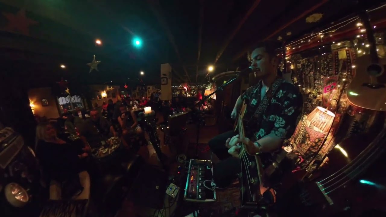 Smooth (Santana) Live Looping Acoustic Cover - KIRZY