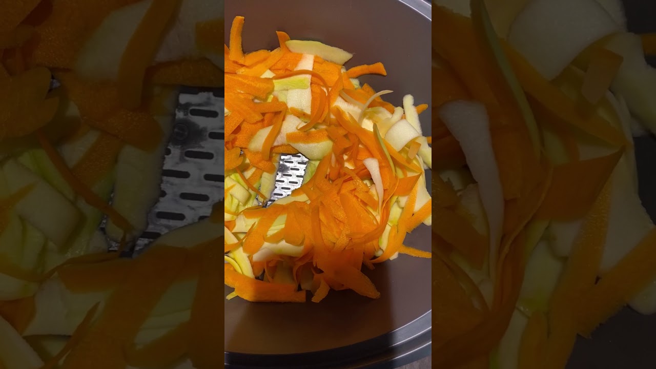 Poulet vapeur tagliatelles de légumes et velouté