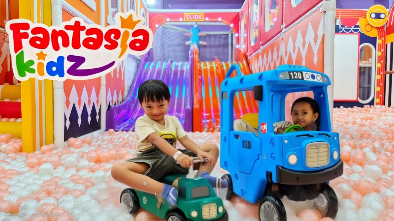 Main Perosotan Warna Warni & Mandi bola di Fantasia Kidz Playground Sunrise Mall 2