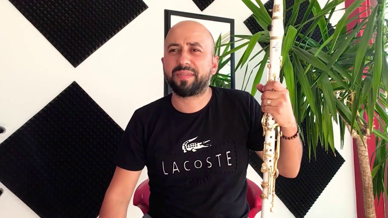 Laço Tayfa Bazalika Yakın Çekim / Sol Klarnet İçin