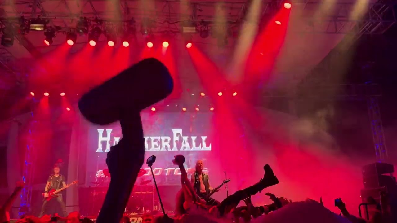Hammerfall  - The Dragon Lies Bleeding (live at 70k Tons of Metal 2025) Pool Deck