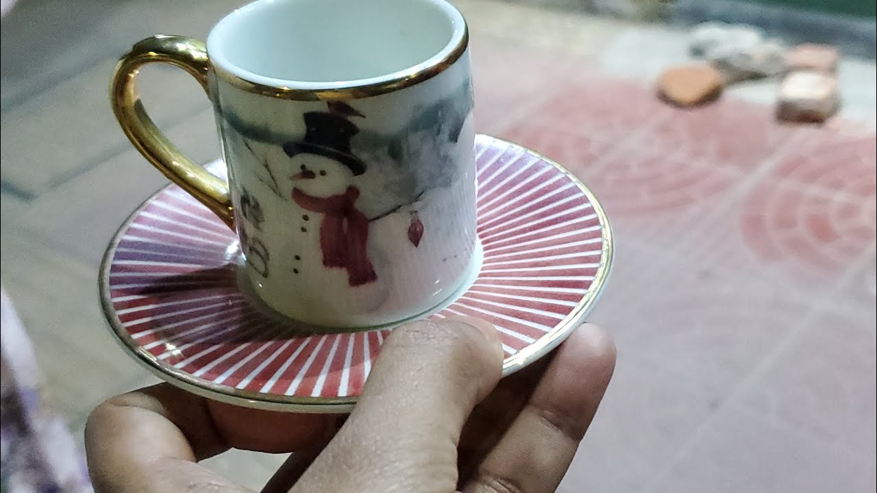 Bed sheet আর সিরামিকসের জিনিস কেনাকাটা। 