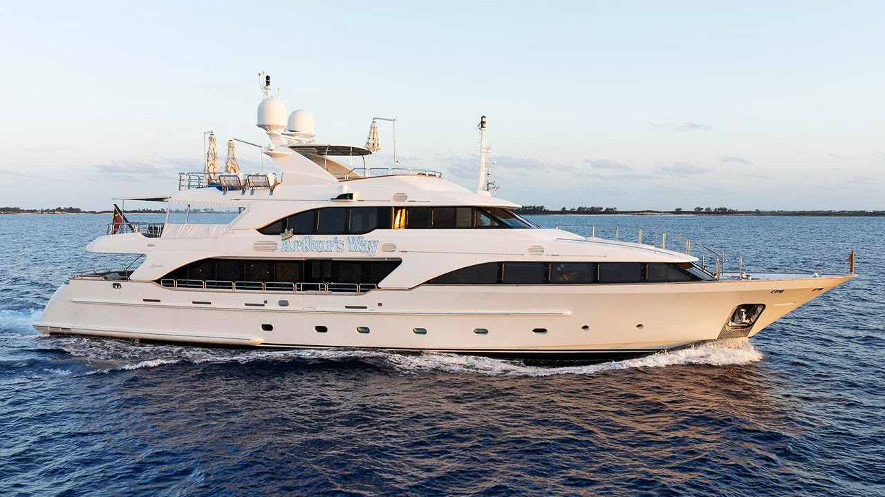 121 Benetti Classic 2008 Yacht [ARTHURS WAY]