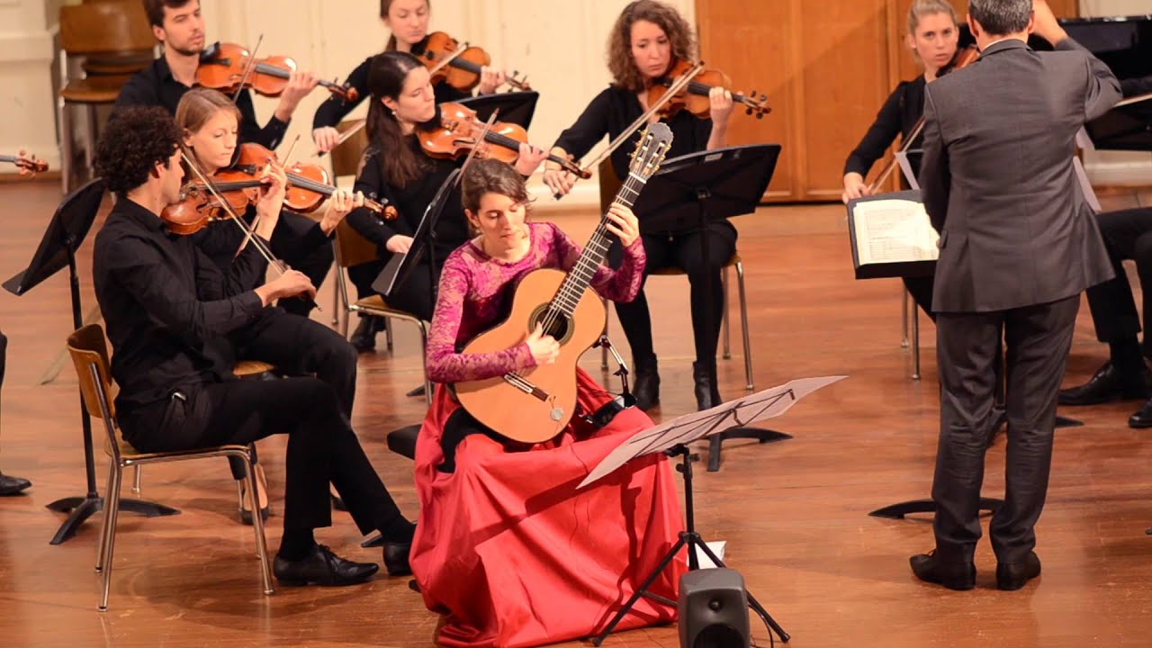 Leo Brouwer Tres Danzas Concertantes, Toccata, conducted by Pablo Márquez