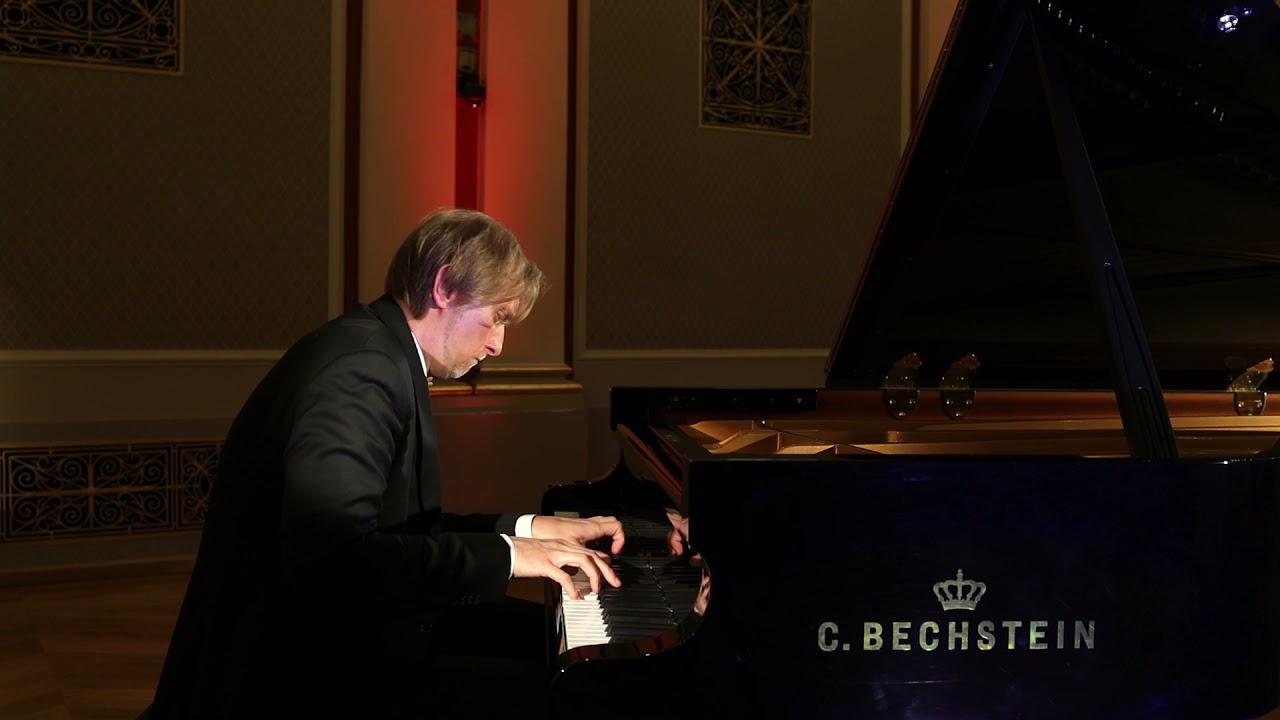 Ivo Kahánek  -  Antonín Dvořák: Poetic Tone Pictures, Op. 85, Night Journey (Allegro moderato)