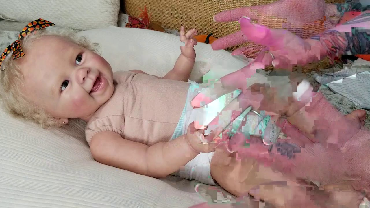 OMG my reborn baby dolls ARM FELL OFF!! 😱 Come see how to fix it!