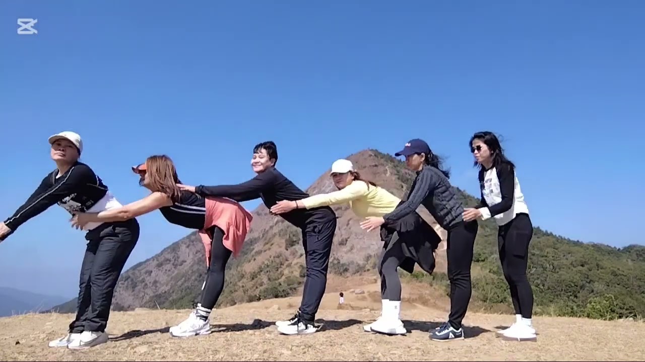 Friendship photo idea #friends #fyp #highlights #trending 