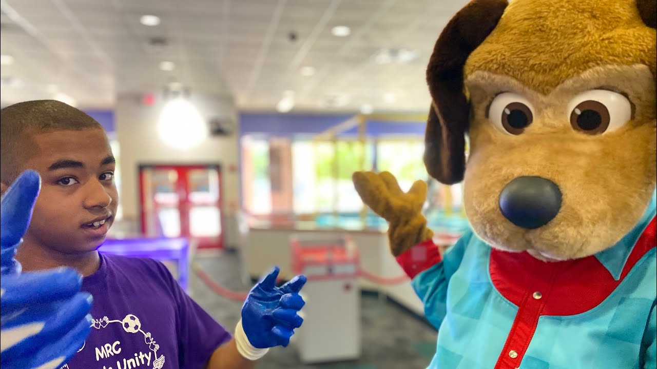 Chuck E Cheese Princeton NJ during 2024 remodel Chuck and Jasper #chuckecheese #autismacceptance