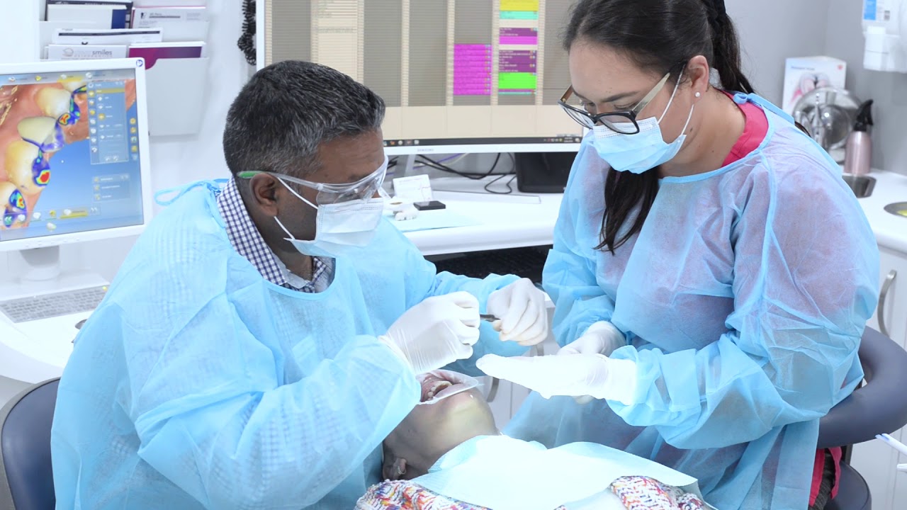 Amazing transformation video - Smile makeover using veneers
