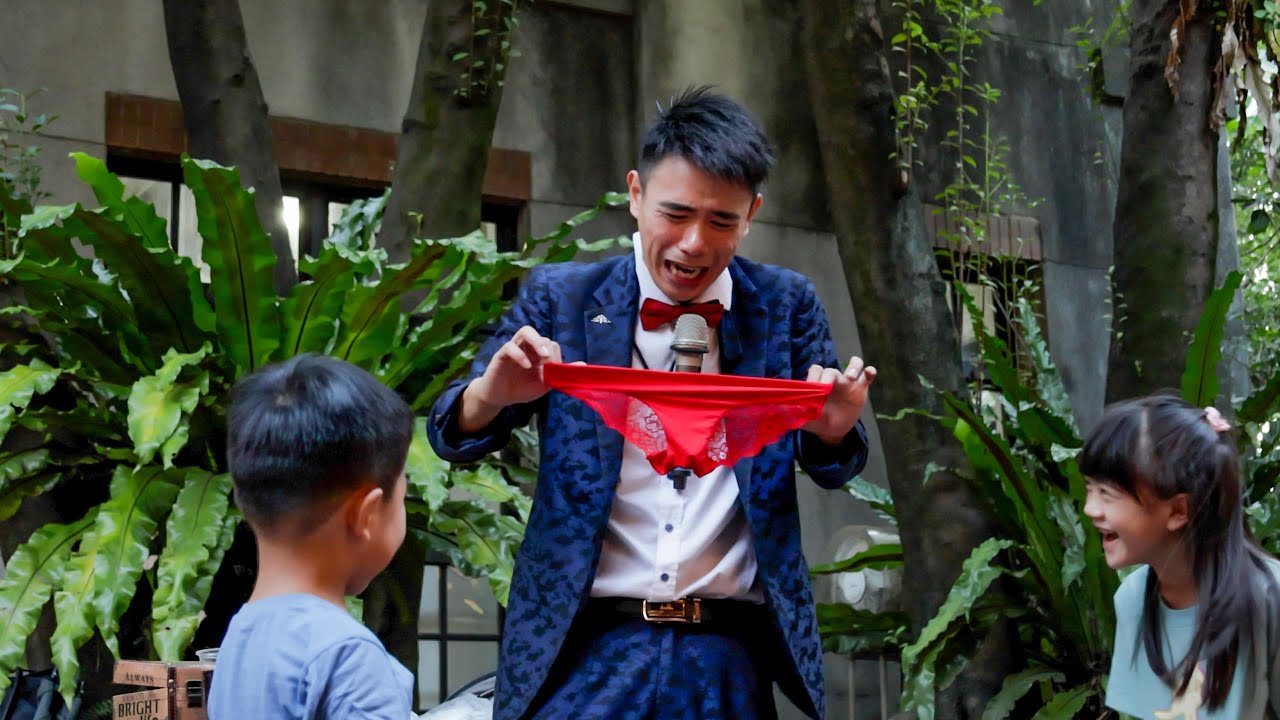 台灣街頭藝人馬拉將，搞笑魔術、人入氣球，你一定會笑到岔氣，香港國際賽冠軍、TMA國際賽亞軍，太多頭銜了Street Artistes, Magic & Balloon Show