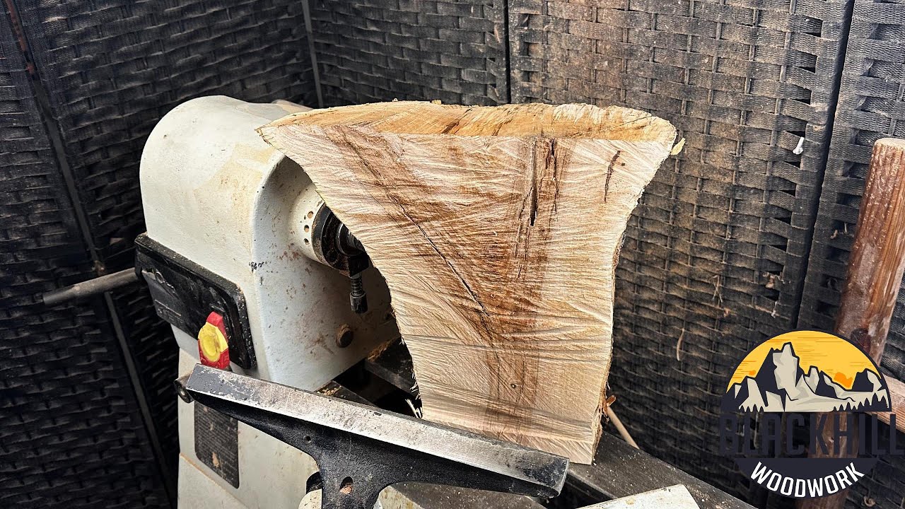 Woodturning- NEVER Made A CROTCH BOWL OUT OF THIS BEFORE!