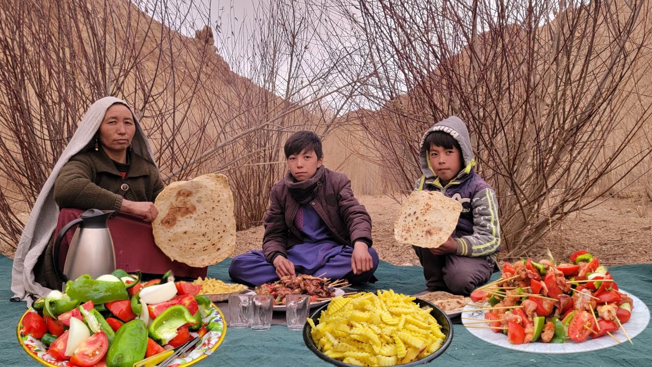 Traditional and delicious cooking, #TraditionalCooking#Chicken#CookingintheVillage