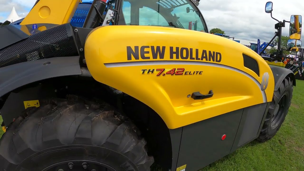 2025 New Holland TH7.42 Elite 4.5 Litre 4-Cyl Telescopic Handler / Loader (89/98 HP) Russells Staffs