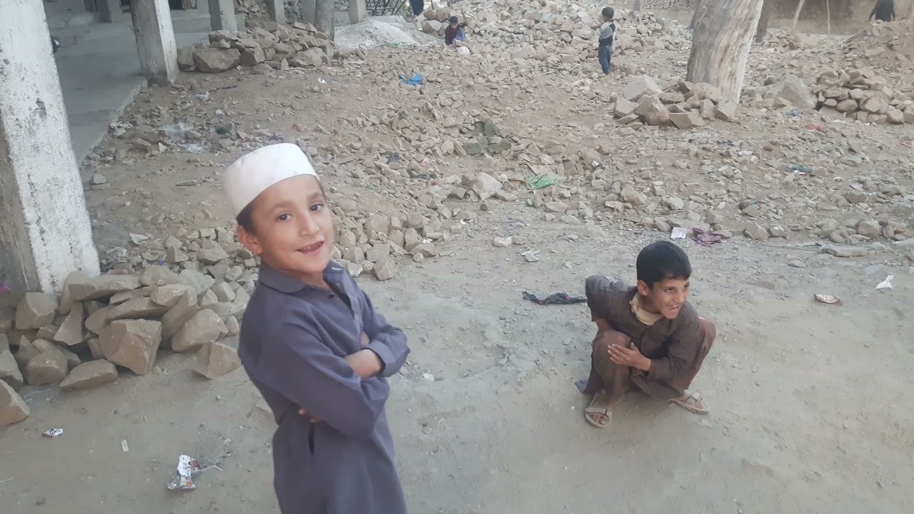 Kids Favourite Games || Street  Games || Famous Intresting Street Gams || Beauty Of Pakistan