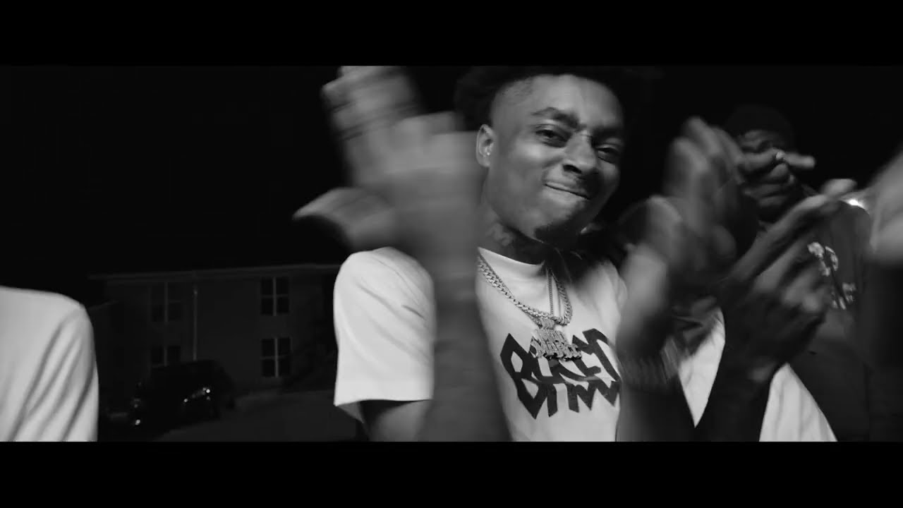Mad Marcc - In Da Street (Official Music Video)