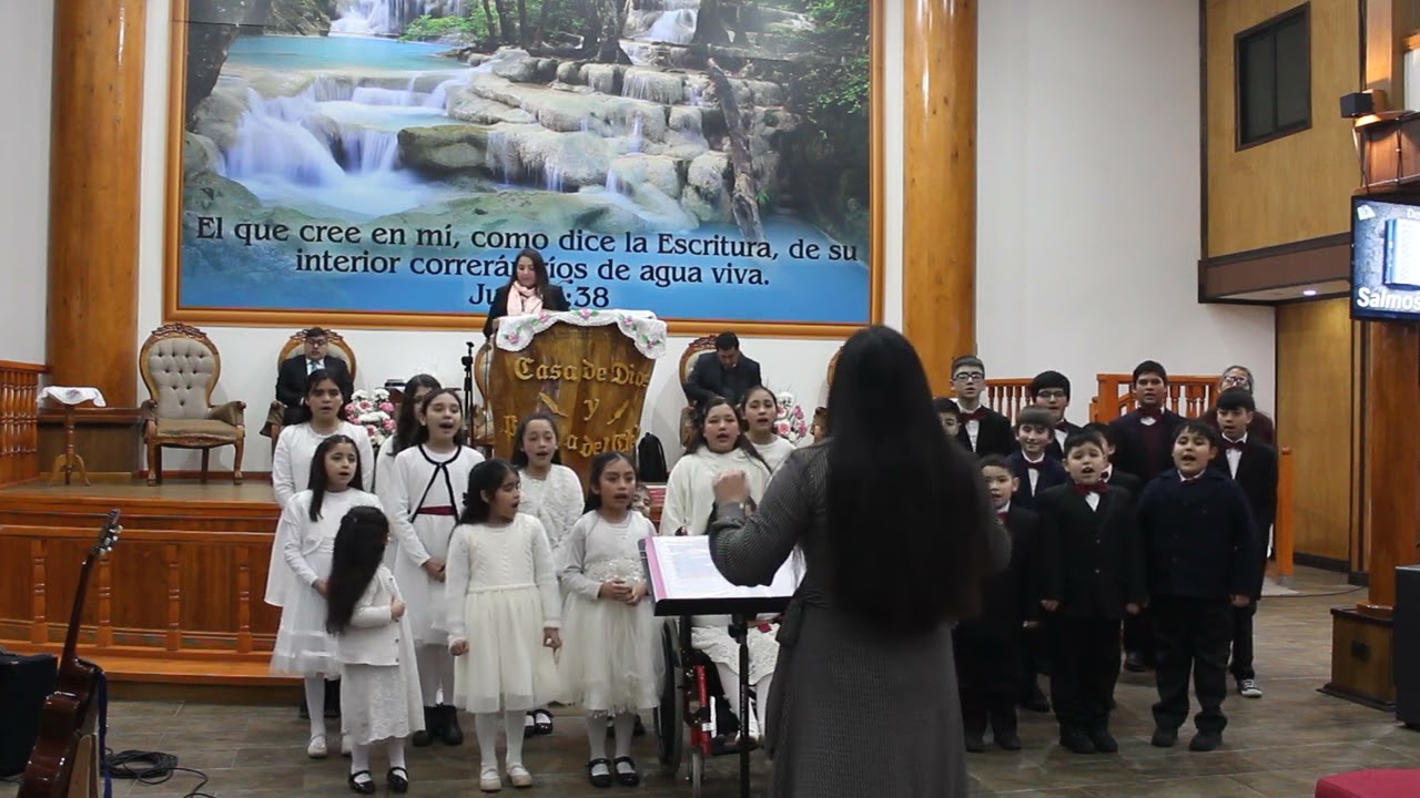 Santo es el que vive - Coro de niños IDDP
