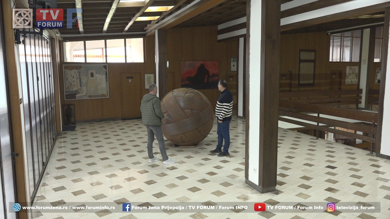 Dom kulture u Prijepolju bogatiji za skulpturu „Klupko“