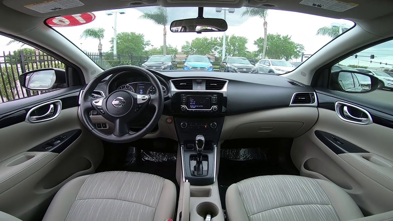 2016 Nissan Sentra SV Interior