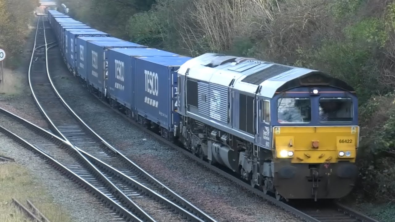 Busy Lunch Time Rush At Water Orton in the Midlands Freight & Passenger Trains 27/11/2024
