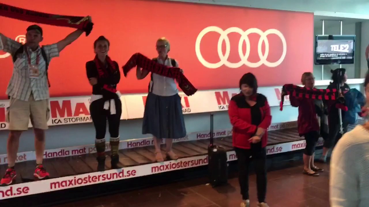 ÖFK-fansens fantastiska hyllning