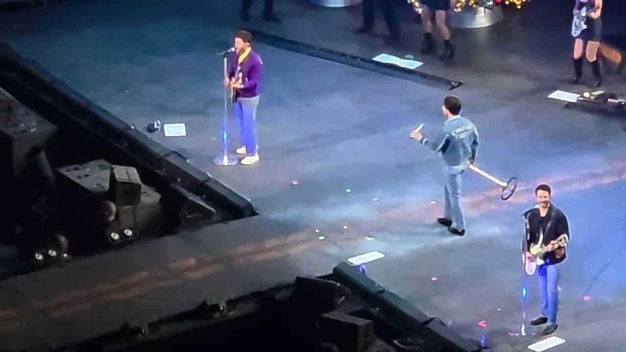 That's Just The Way We Roll - Jonas Brothers
