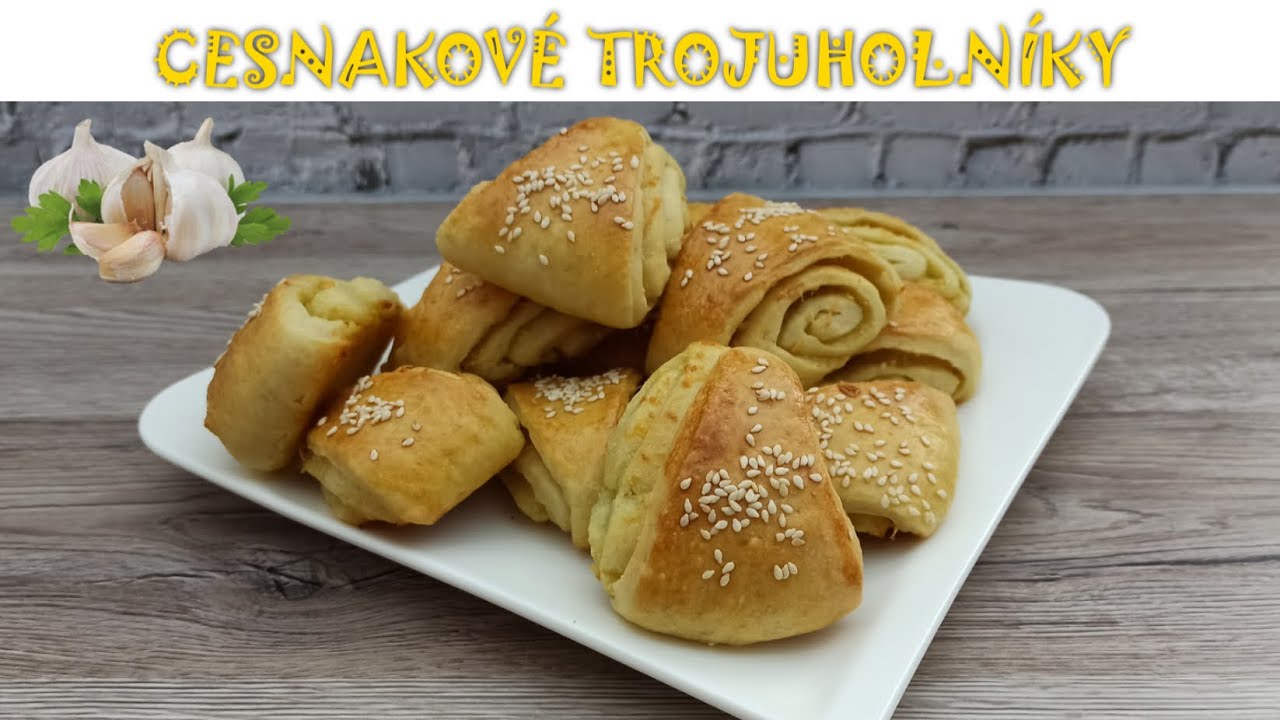 Silvestrovské cesnakové trojuholníky – rýchly a lacný recept | Var a peč s Martinkou