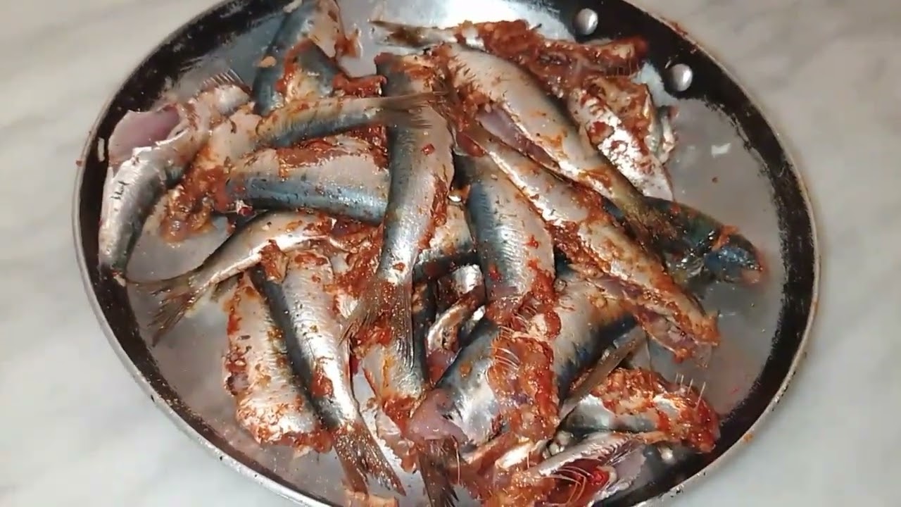 سردين مشوي على الطاجين 🐟 ميتشبعش صراحة 💕 بطريقة سهلة ❣️ ولذيذة