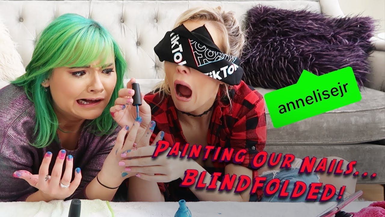 PAINTING OUR NAILS...BLINDFOLDED! w/ ANNELISE JR | CHALLENGE