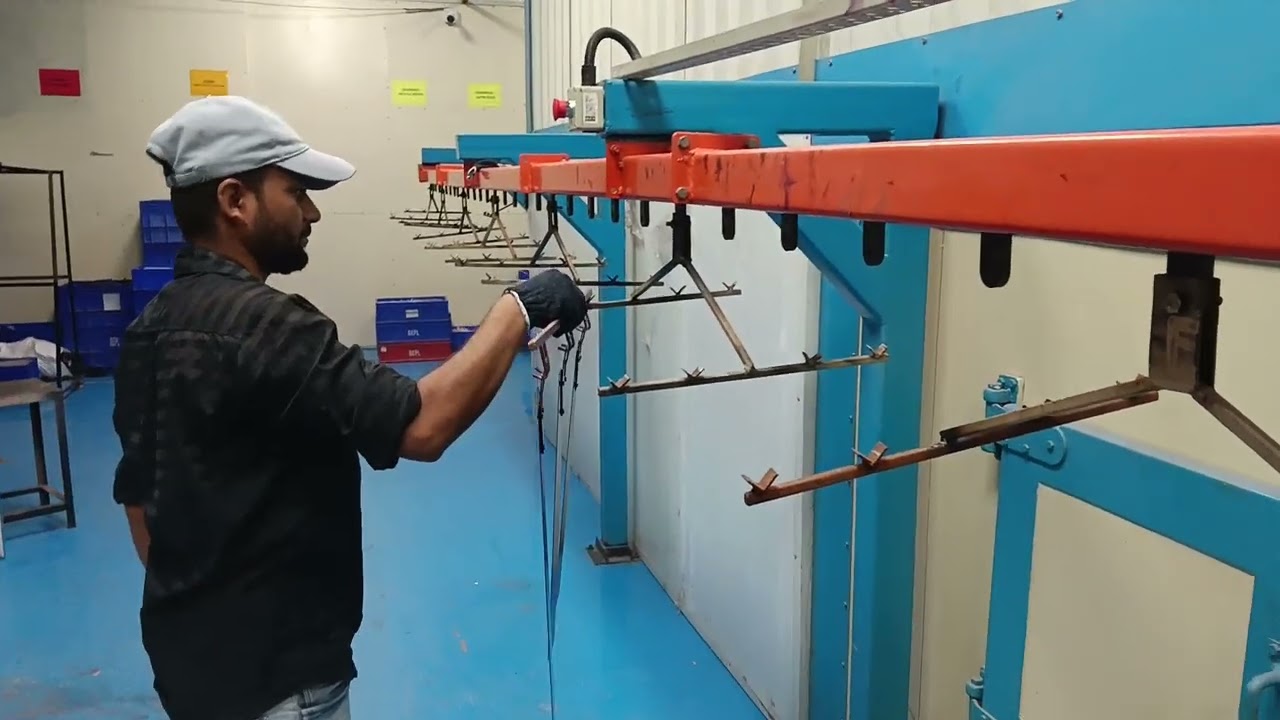 Ceiling fan liquid paint Blade process.