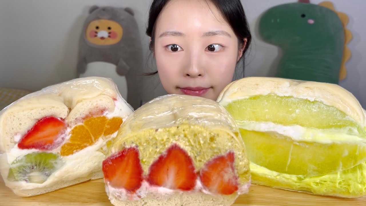 ENG) 최애디저트 쫀득촉촉 베이글샌드 호롭호롭 먹기🍓🍈🍊 | 투떰즈업 후와후와 베이글 ASMR