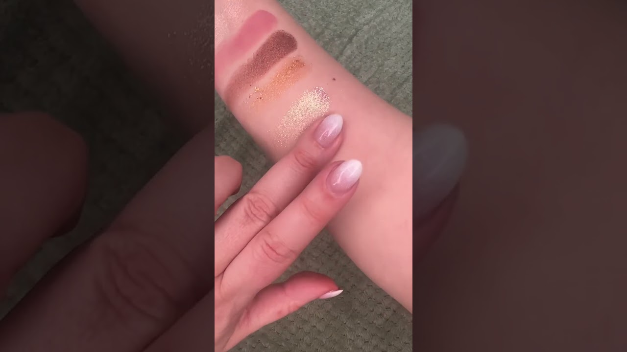 SWATCHES: PAT MCGRATH MOTHERSHIP IX HUETOPIAN DREAM 