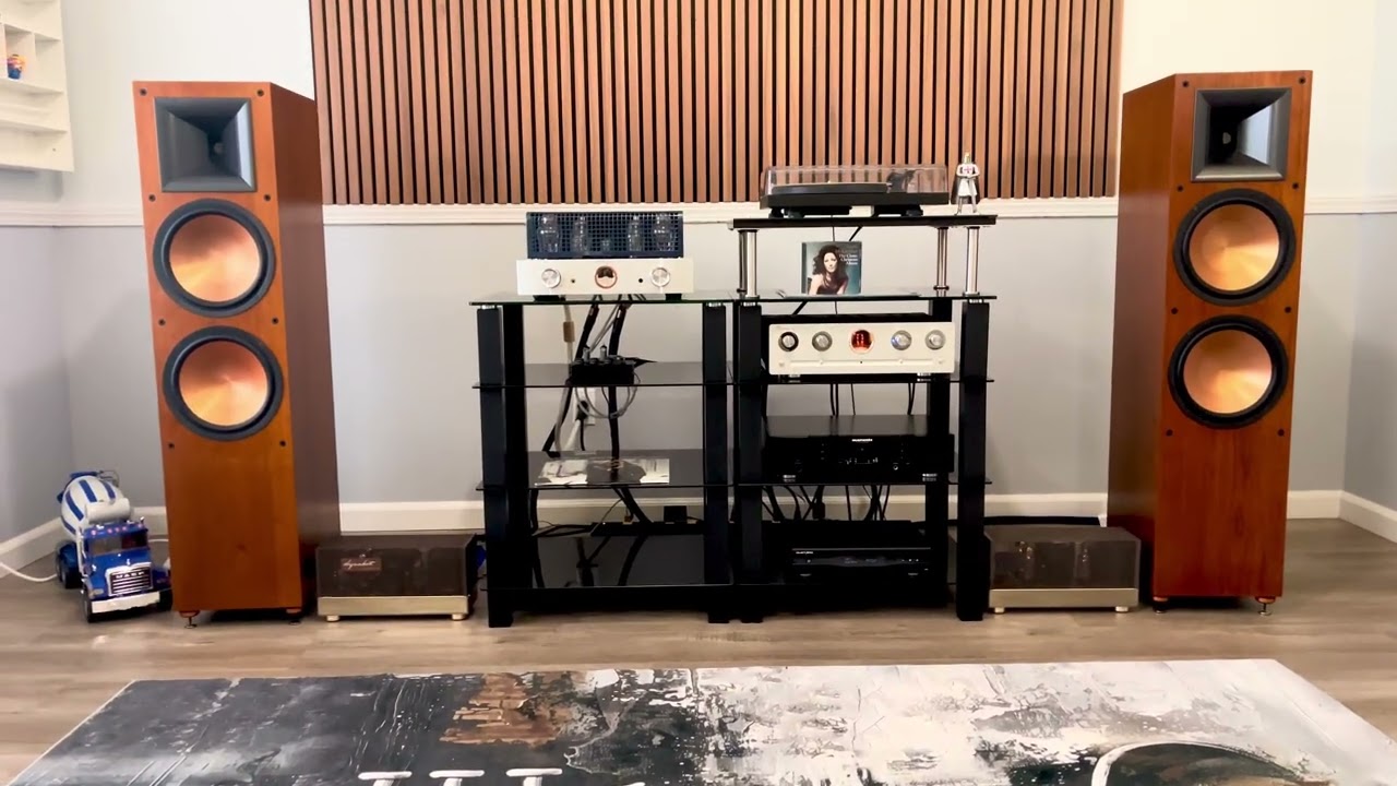 Пусть любовь и музыка наполнят ваше Рождество