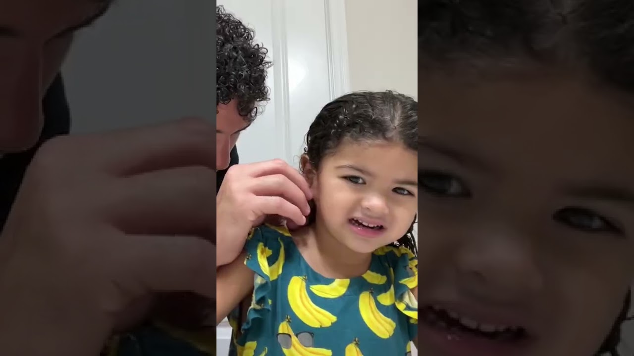 MY FIRST TIME CHANGING EAR RINGS!!! 