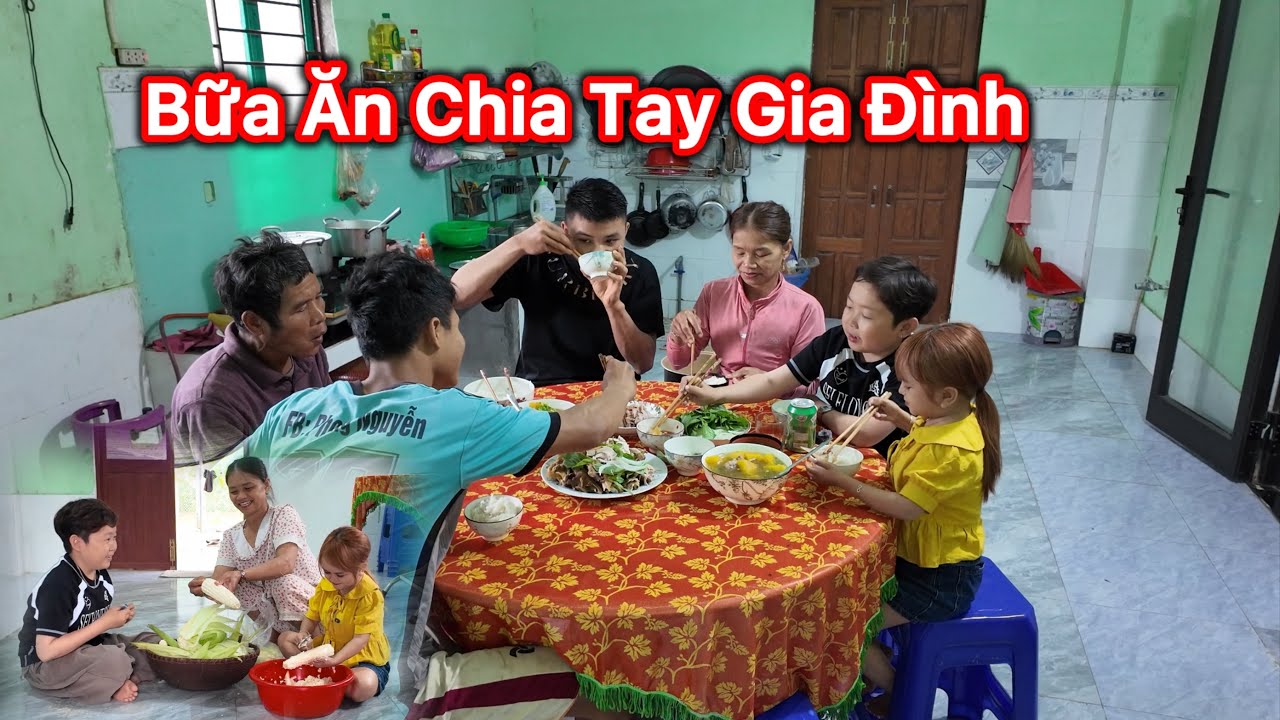Bữa Ăn Chia Tay Với Mẹ Và Gia Đình Trước Khi Đi Làm Xa Của Huyền Hrê, Tài Tí Tẹo 