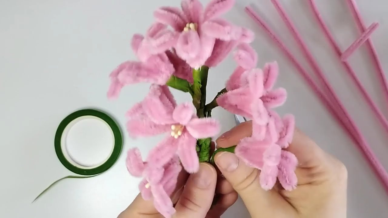 How to make hyacinth with pipe cleaners. Flower with pipe cleaners.