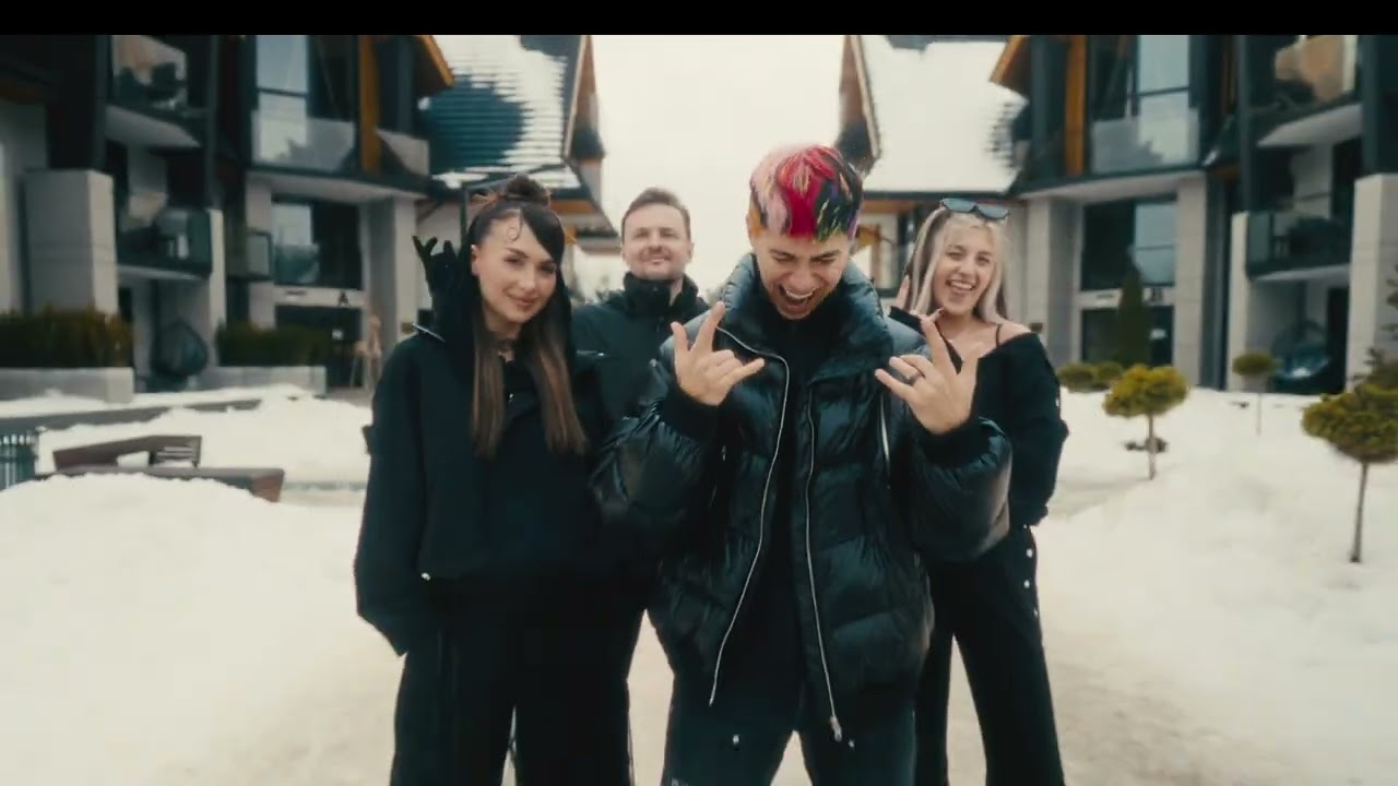 Franek Reaguję na piosenkę Ekipa MULTIVERSE (Friz, Hi Hania , Mortal, Przemek. pro , Marta, Zbychu)
