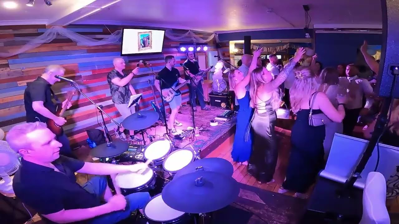 Signal Glow | Function Band | Suffolk