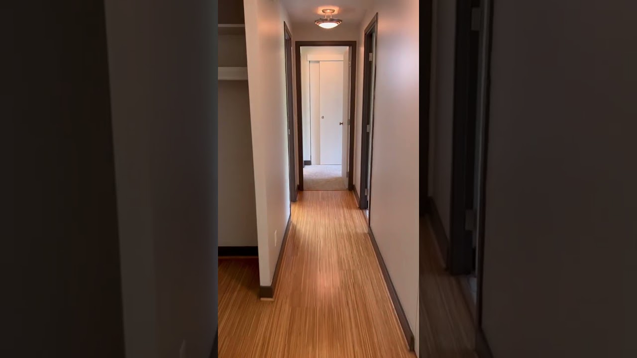 6D 2x2 with oak finishes and tree views (some river views in winter)